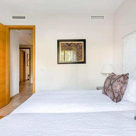 Chambao Golf Rio Real شقة ماربيا